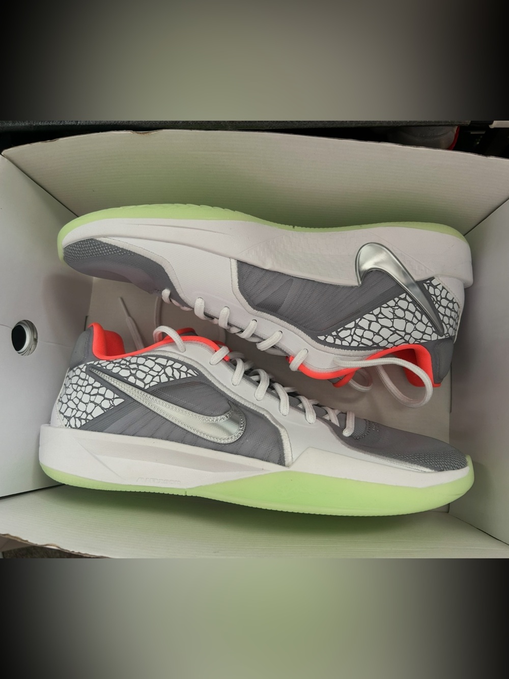 Nike Sabrina 2